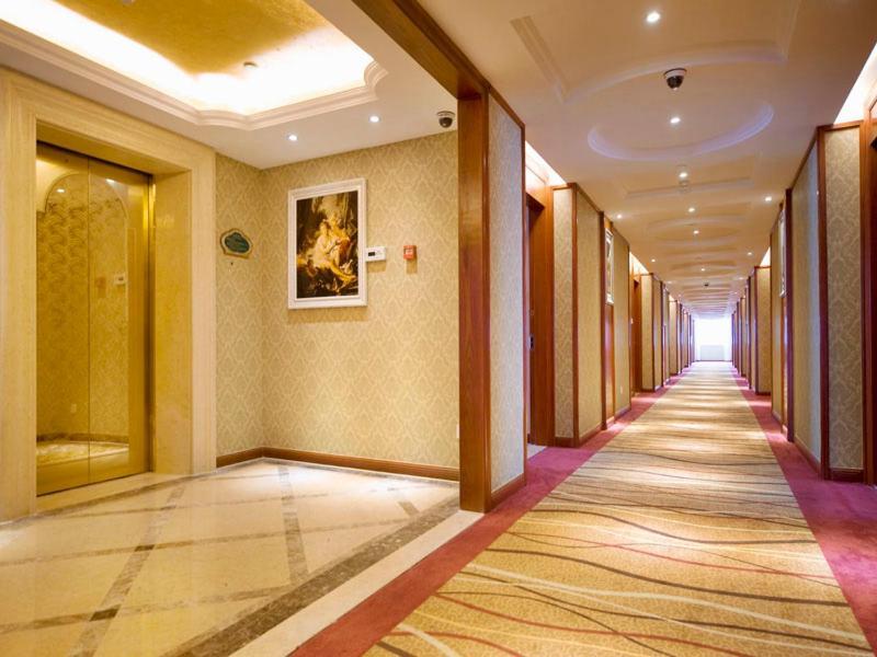 Vienna International Hotel Ningbo Wanda Екстериор снимка